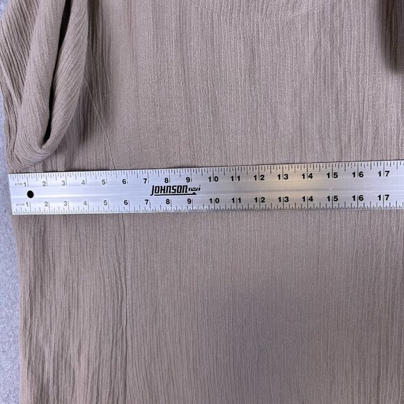 Soft Surrounding Shirt Women's 3X Taupe Crinkle Tunic Button Hem Lagenlook Boho - Picture 6 of 12